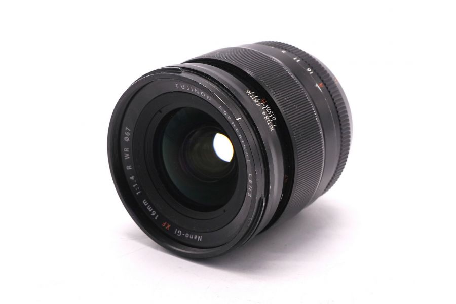 Широкоугольный объектив Fujifilm XF 16mm f/1.4 R WR