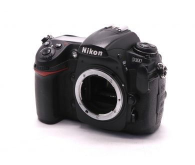 Фотоаппарат Nikon D300 body (пробег 89000 кадров)