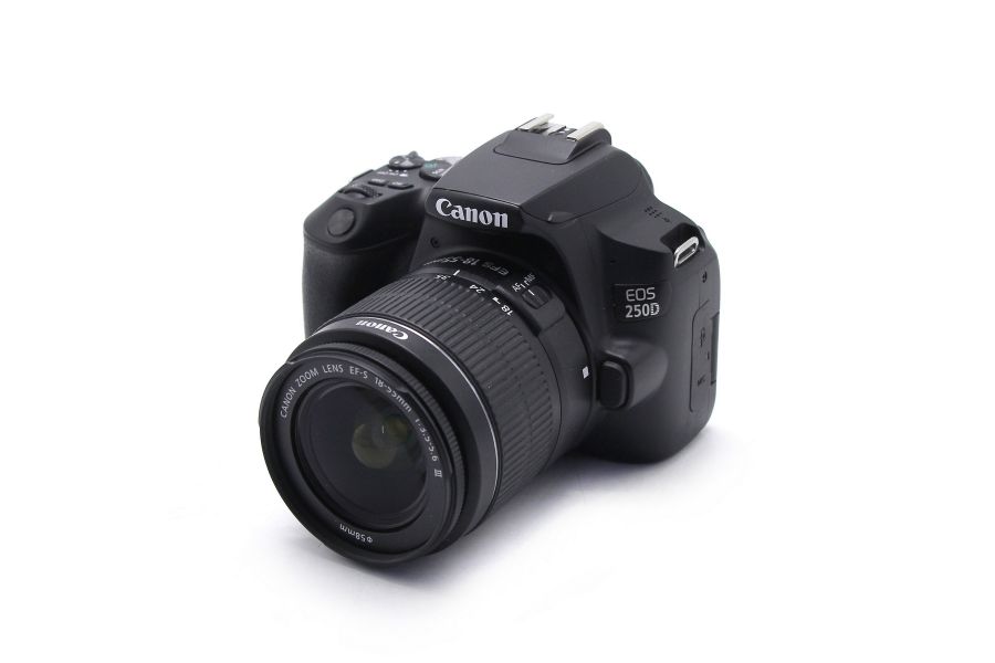 Цифровой зеркальный фотоаппарат Canon EOS 250D kit
