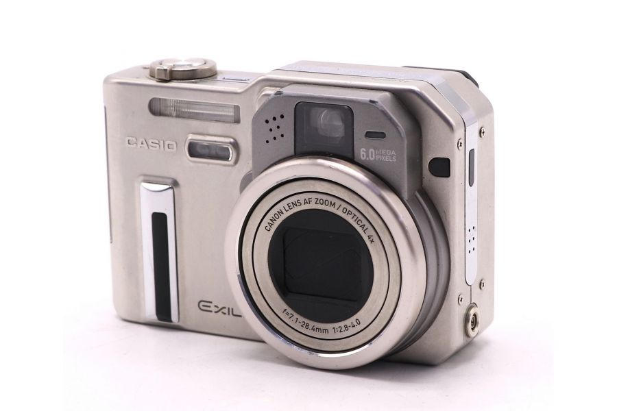 Компактная цифровая камера Casio Exilim EX-P600