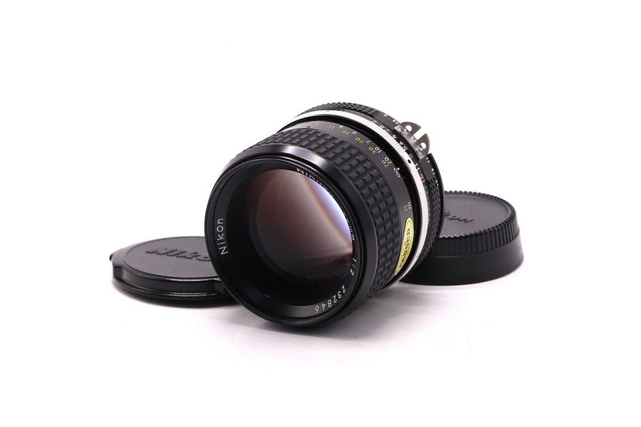 Светосильный объектив Nikon 85mm f/2 Nikkor