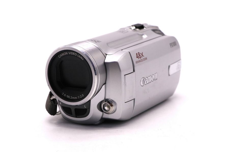 Компактная цифровая видеокамера Canon FS100