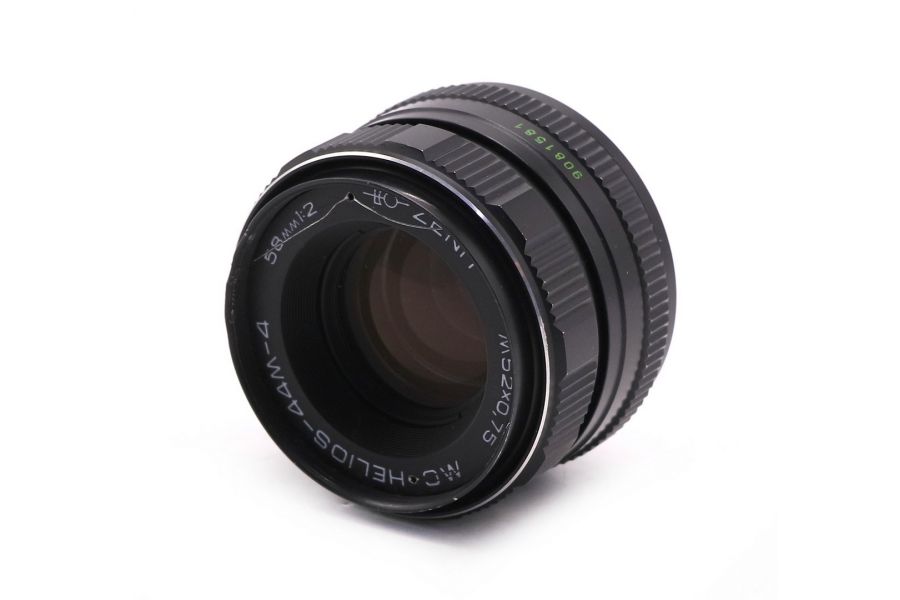 Портретный объектив MC Гелиос-44М-4 2/58 (СССР, 1990)