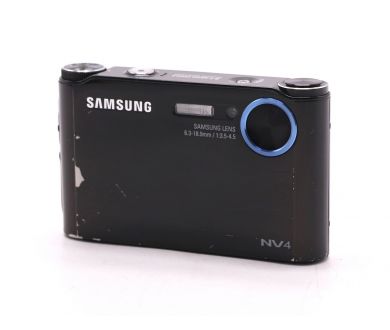 Фотокамера цифровая компактная Samsung NV4
