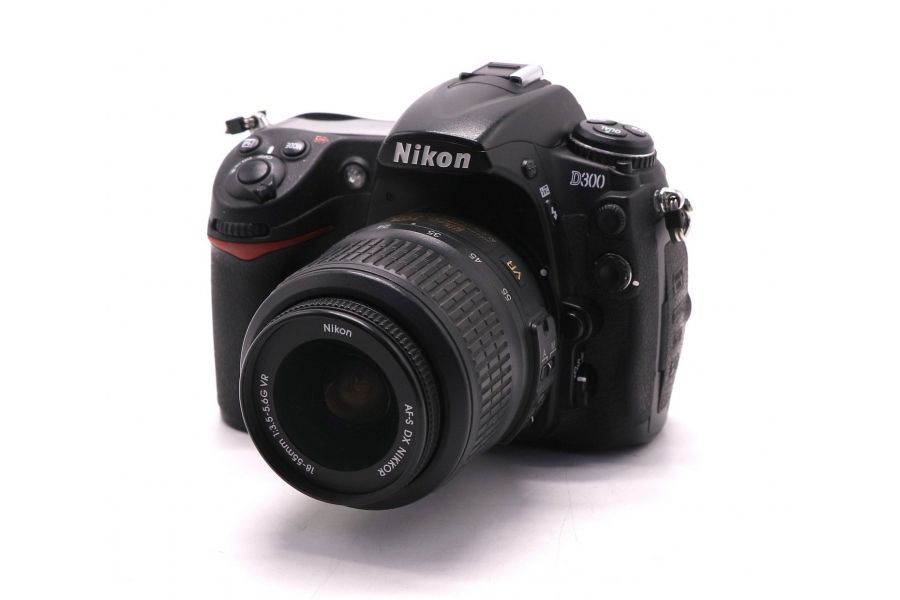 Фотоаппарат Nikon D300 kit (пробег 29725 кадров)