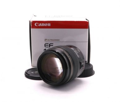 Объектив Canon EF 100mm f/2 USM в упаковке
