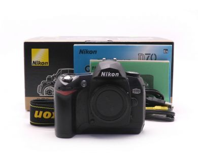 Nikon D70 body в упаковке (пробег 1475 кадров)
