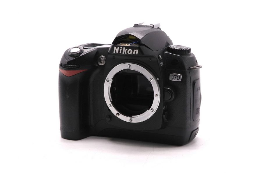 Фотокамера Nikon D70 body (пробег 5245 кадров)