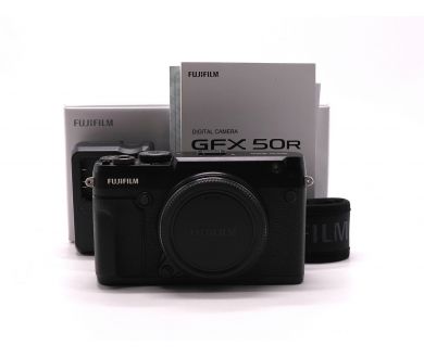 Fujifilm GFX 50R body в упаковке (пробег 19500 кадров)