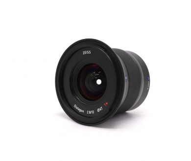 Широкоугольный объектив Zeiss Touit 2.8/12 E-mount
