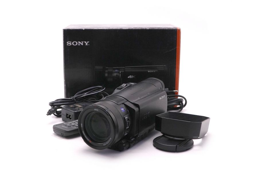 Видеокамера Sony FDR-AX100E Handycam в упаковке