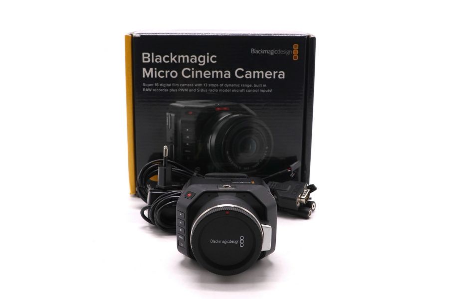 Blackmagic Micro Cinema Camera body в упаковке
