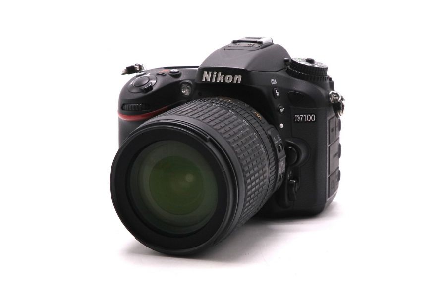 Nikon D7100 kit 18-105mm (пробег 8680 кадров)