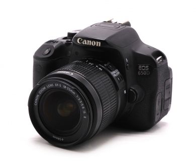 Камера Canon EOS 650D kit (пробег 65000 кадров)