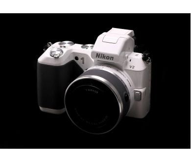 Камера Nikon 1 V2 kit (пробег 8440 кадров)
