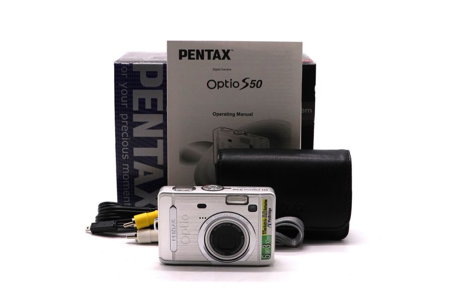 Цифровой фотоаппарат Pentax Optio S50 в упаковке