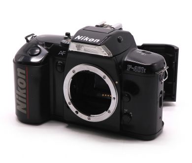 Автофокусная зеркальная камера Nikon F-401x body