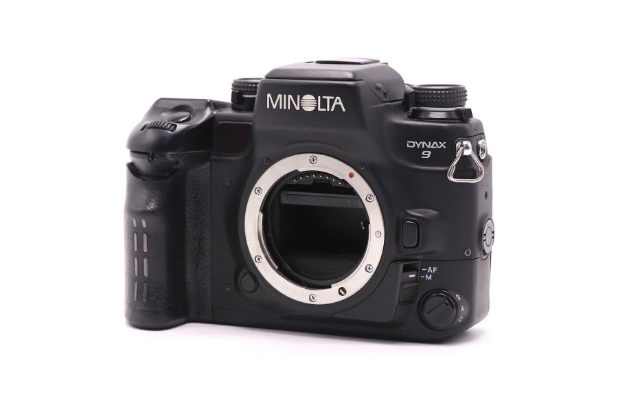 Зеркальный фотоаппарат Minolta Dynax 9 body