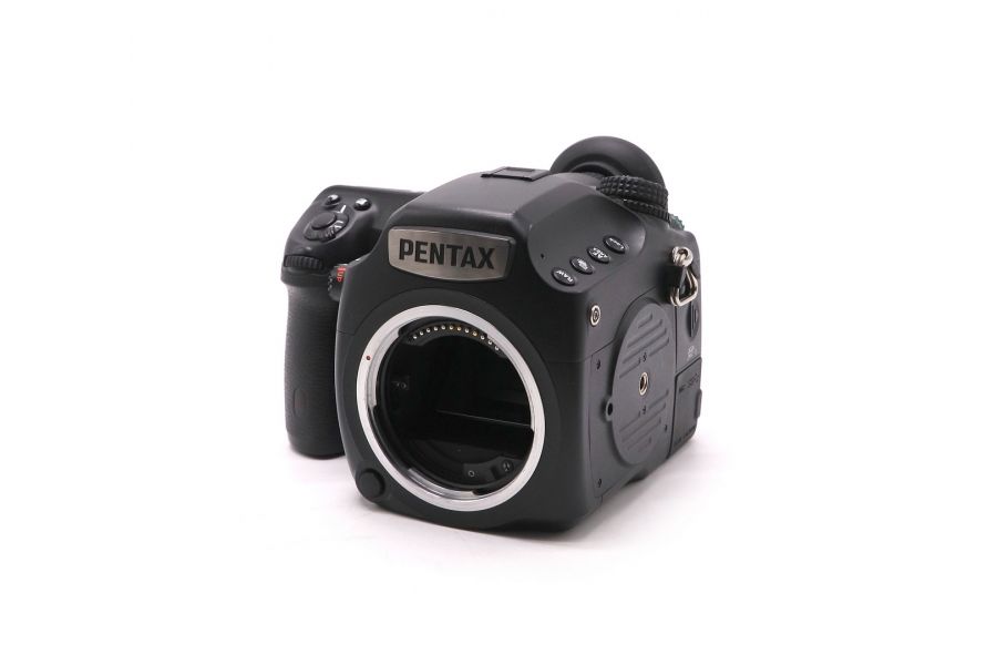 Pentax 645Z body в упаковке (пробег 36115 кадров)