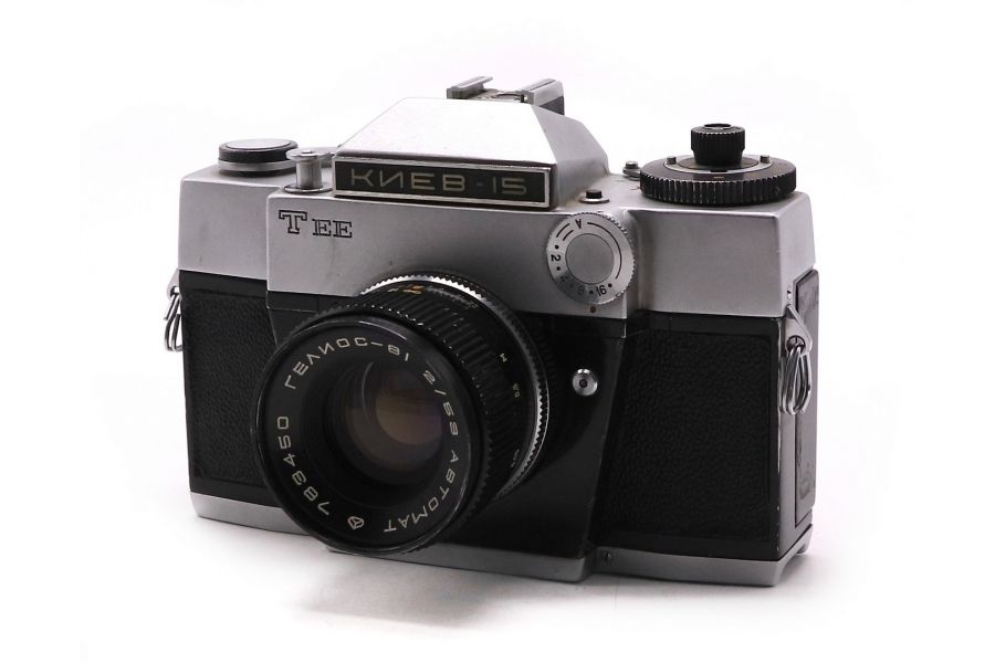 Плёночный зеркальный фотоаппарат Киев 15 Тее kit