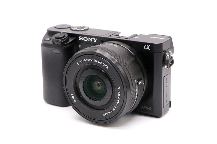 Sony A6000 ILCE-6000L kit (пробег 3400 кадров)