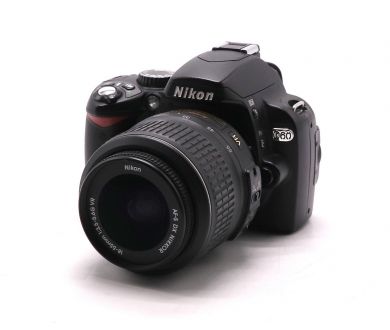 Фотокамера Nikon D60 kit (пробег 13270 кадров)