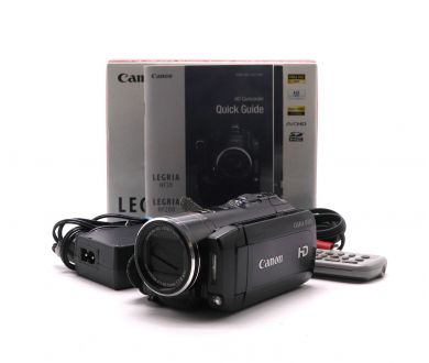 Видеокамера Canon LEGRIA HF200 в упаковке