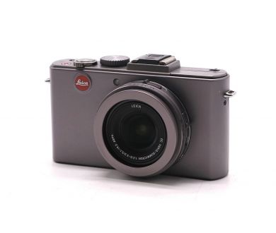 Компактная цифровая камера Leica D-Lux 5 Titanium