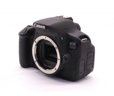 Canon EOS 700D body (пробег 5310 кадров)