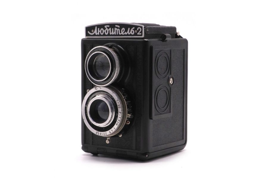 Фотоаппарат среднеформатный советский Любитель-2