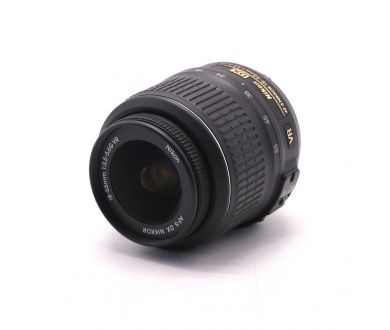 Цифровой Nikon 18-55mm f/3,5-5,6G AF-S VR DX Nikkor