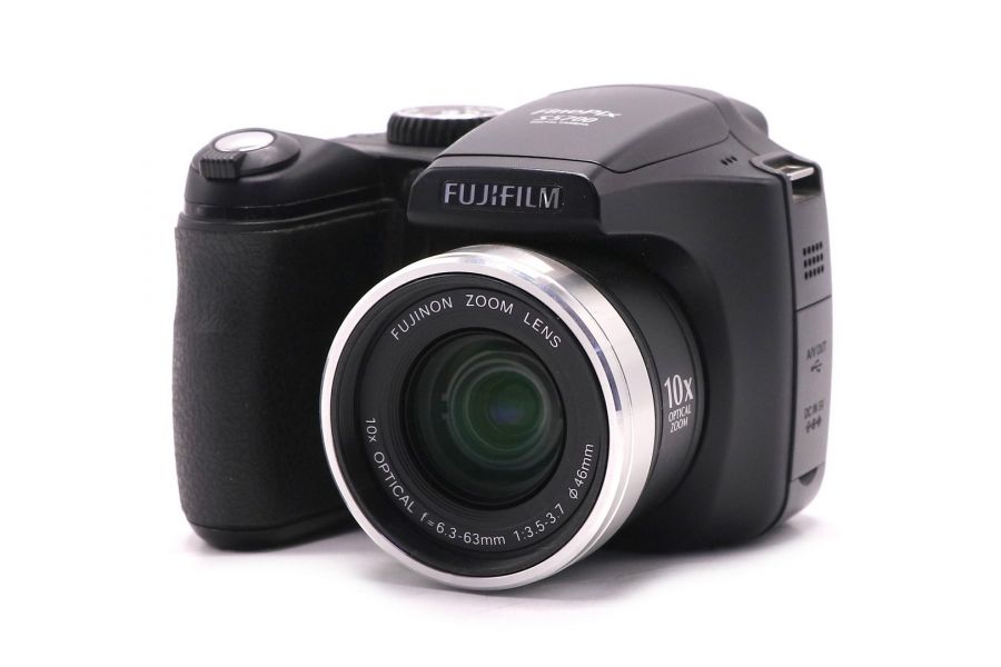 Компактная цифровая камера Fujifilm finePix S5700