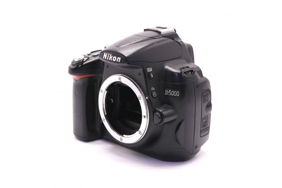 Фотокамера Nikon D5000 body (пробег 42380 кадров)