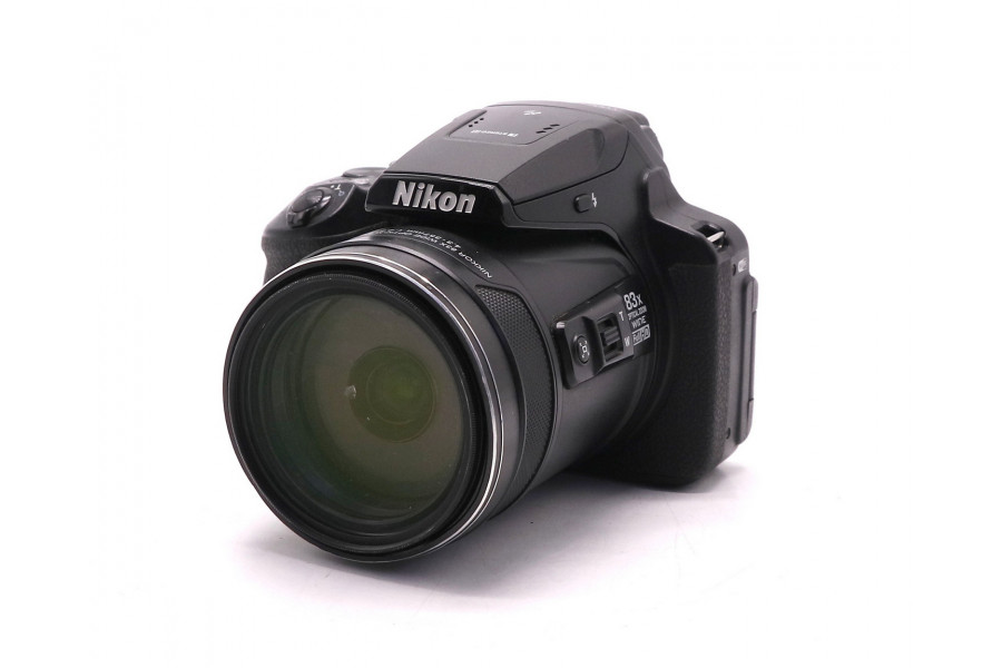Компактный фотоаппарат Nikon Coolpix P900