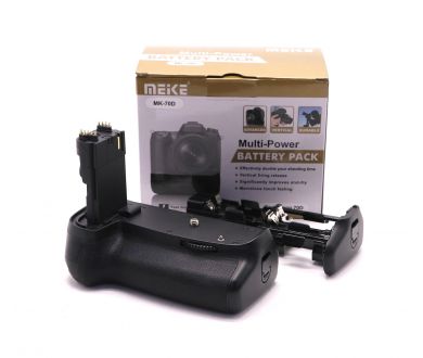 Батарейная ручка Meike MK-70D в упаковке