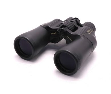Бинокль призменный Nikon Action 10-22X50 CF