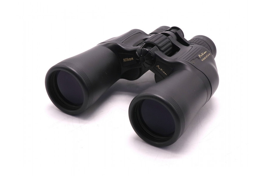 Бинокль призменный Nikon Action 10-22X50 CF