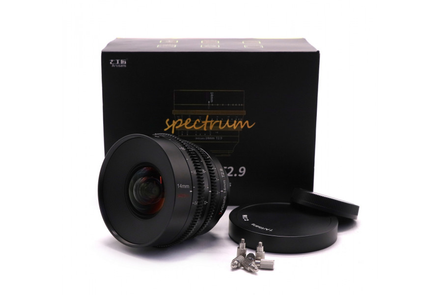 Объектив 7artisans 14mm T2.9 Sony E в упаковке