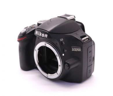 Nikon D3200 body (пробег 89000 кадров) неисправный