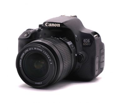 Canon EOS 650D kit (пробег 95150 кадров)