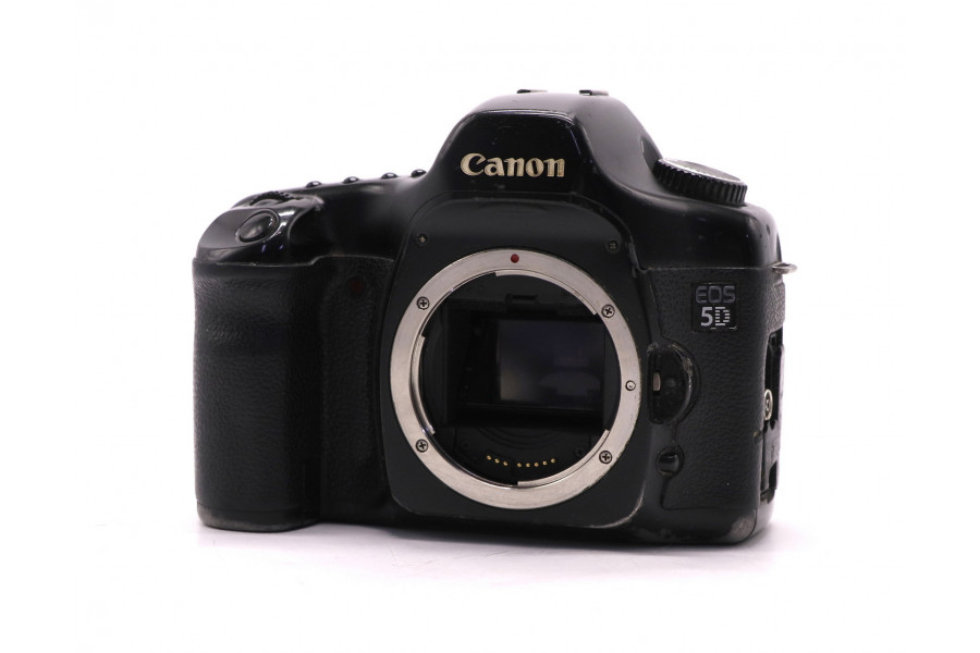 Цифровая зеркальная фотокамера Canon EOS 5D body