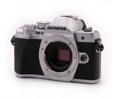 Olympus OM-D E-M10 Mark III body silver неисправен