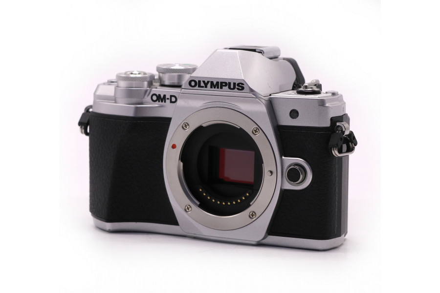 Olympus OM-D E-M10 Mark III body silver неисправен