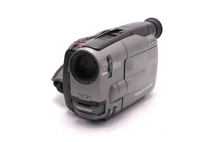 Видеокамера Sony CCD-TRV61E Handycam Video Hi8