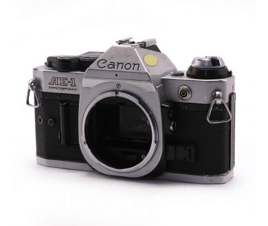 Зеркальный фотоаппарат Canon AE-1 Program silver