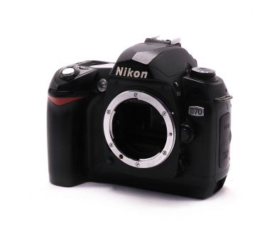 Фотокамера Nikon D70 body (пробег неизвестен)