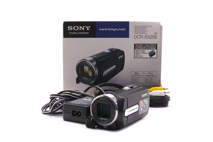Видеокамера компактная Sony DCR-SX20E в упаковке