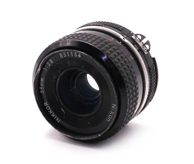 Мануальный объектив Nikon AI Nikkor 35mm f/2