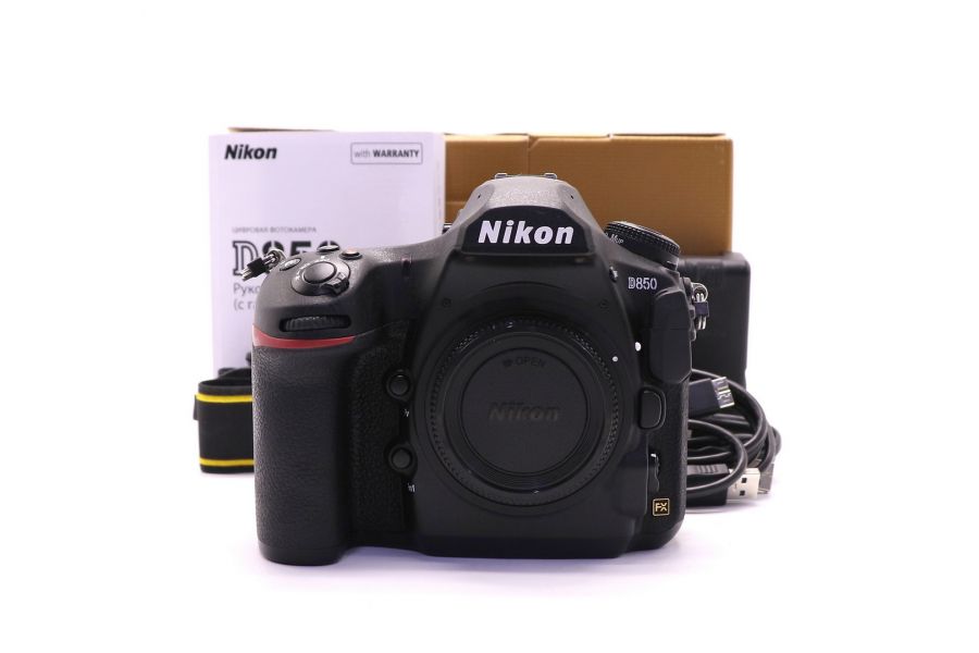 Nikon D850 body в упаковке (пробег 8700 кадров)