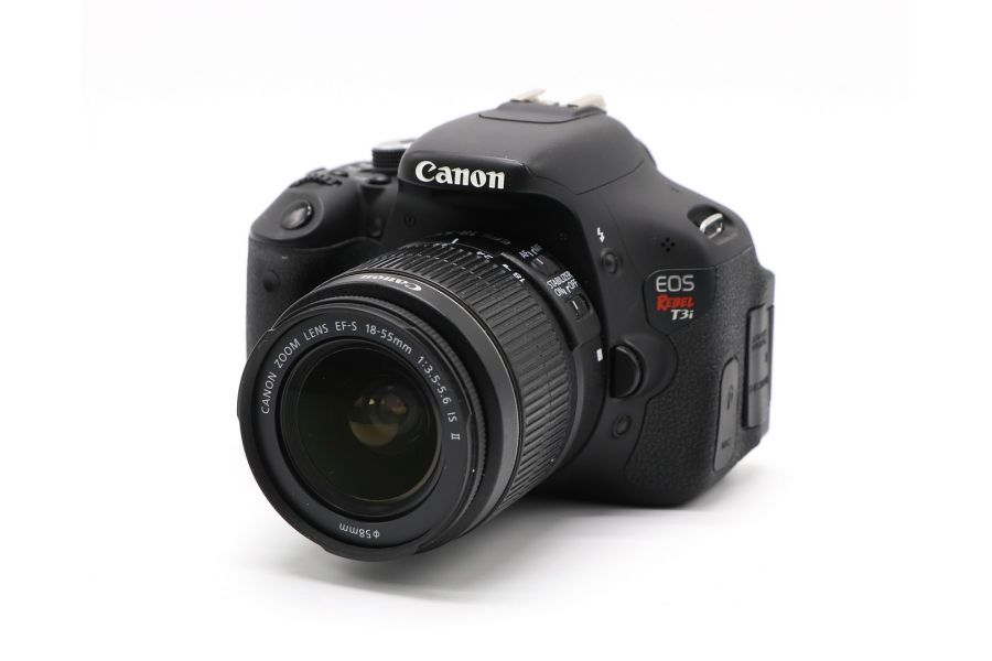 Canon EOS Rebel T3i (600D) kit (пробег 8673 кадра)